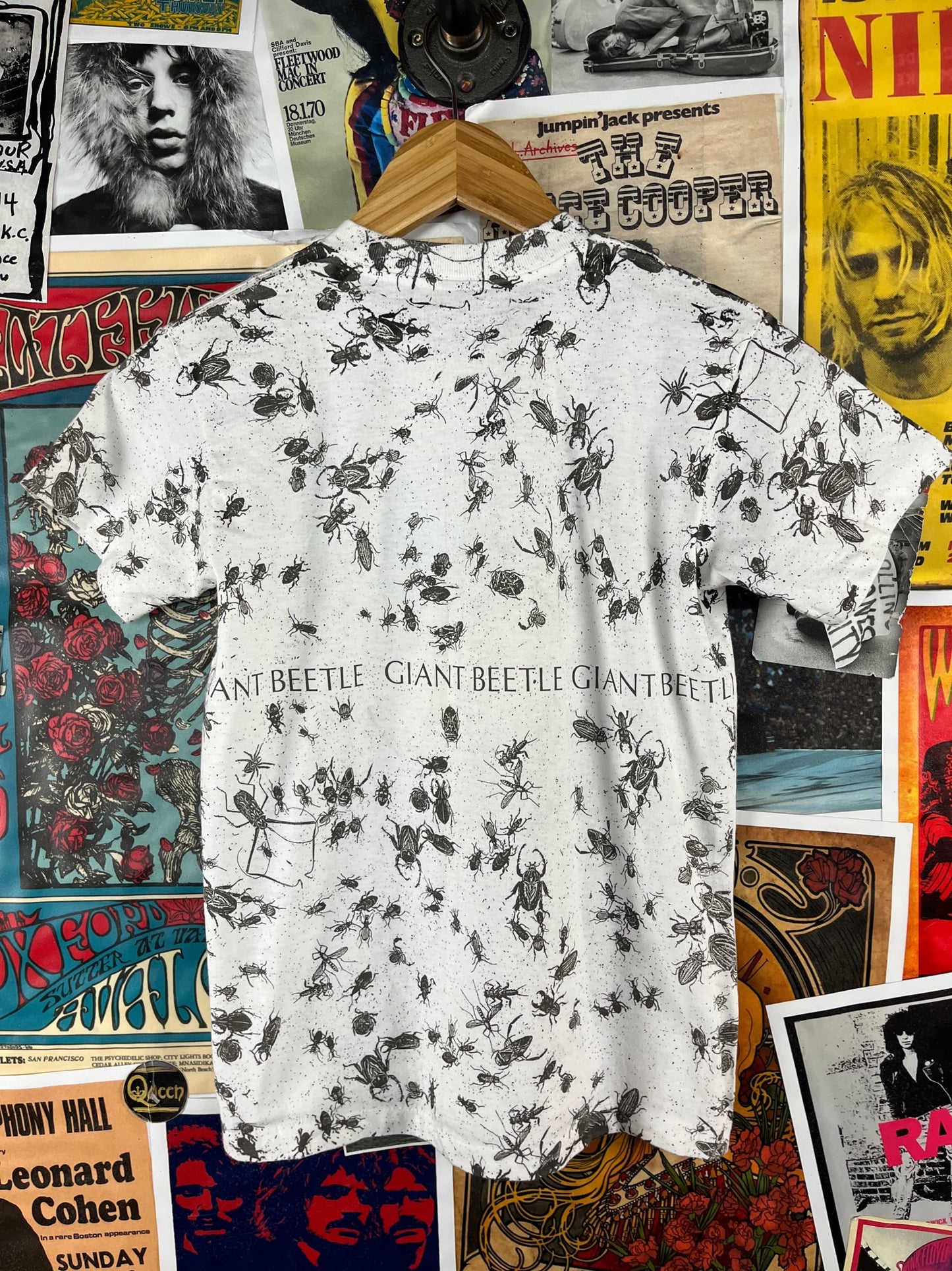 Vintage Kids Boys 90s Giant Beetle Bugs Neon All Over Print Double Sided All Cotton Graphic T-Shirt Age 10-11