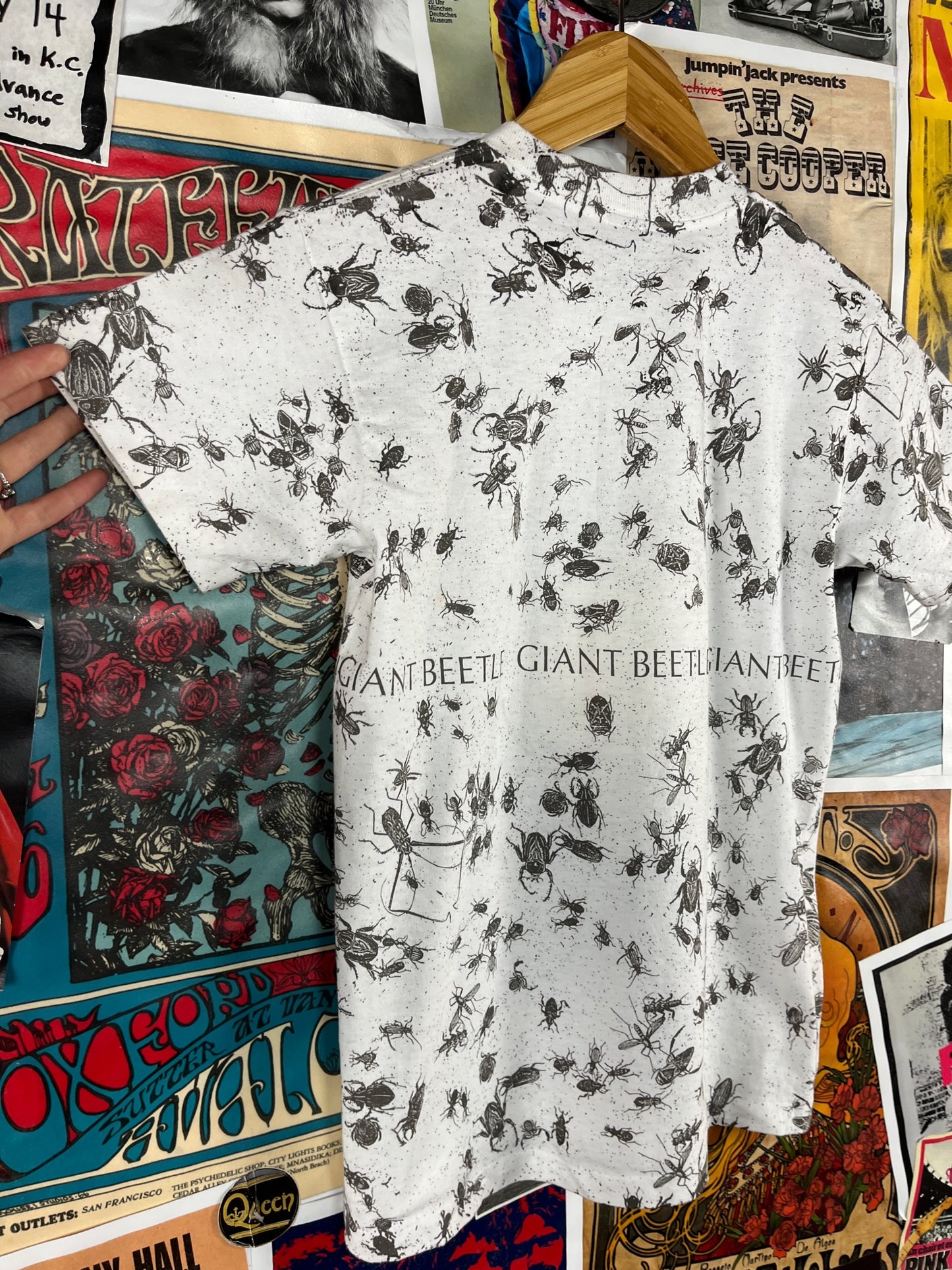 Vintage Kids Boys 90s Giant Beetle Bugs Neon All Over Print Double Sided All Cotton Graphic T-Shirt Age 10-11