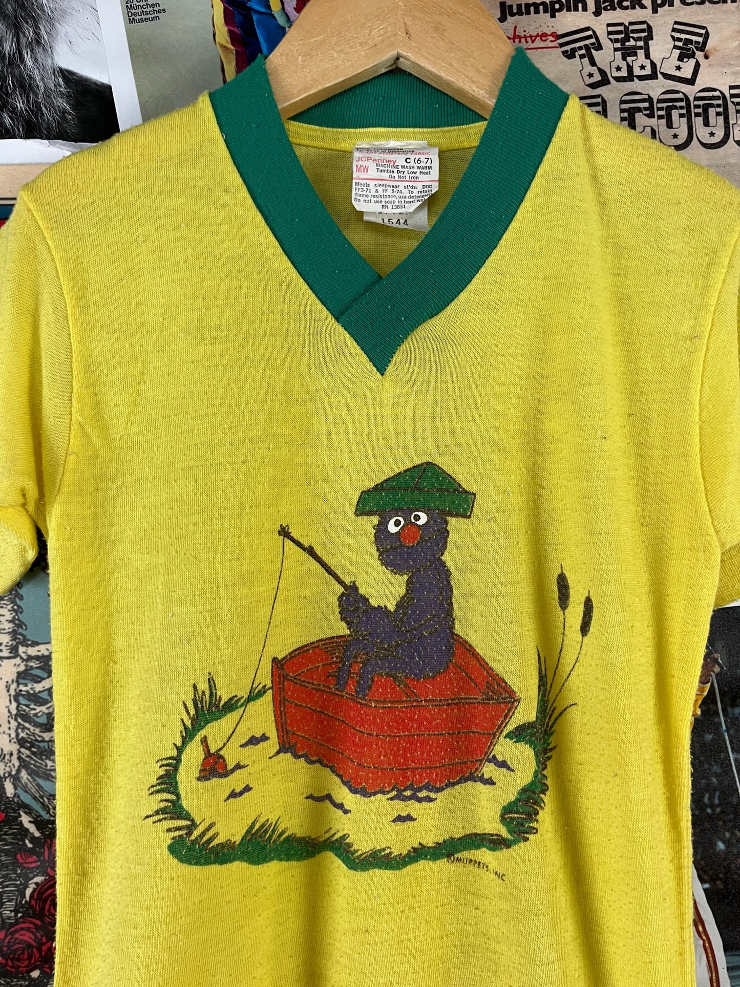 Vintage Kids Unisex 70s-80s Yellow Sesame Street Muppets Grover Fishing Graphic JCPenney V-Neck Ringer Pajama T-Shirt Top