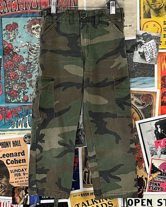 Vintage kids boys camo military style utility cargo pants age 7 USA.