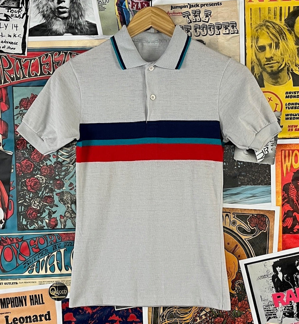 Vintage boys light blue multicolor striped short sleeve polo shirt size 12 ages 9 to 10.