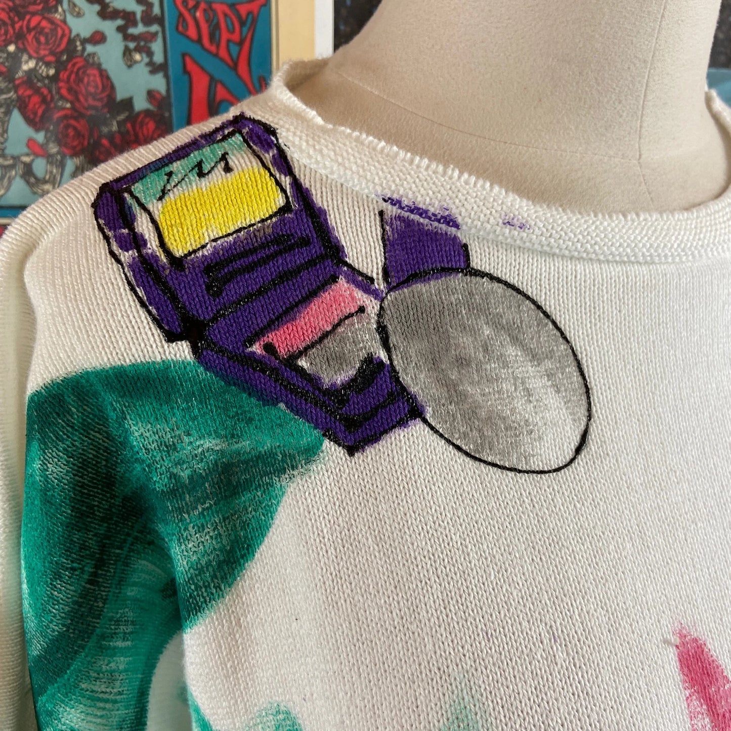 Vintage Women's 90s Cosmetologist Makeup Pop Art Avant-Garde Knit Sweater Top USA