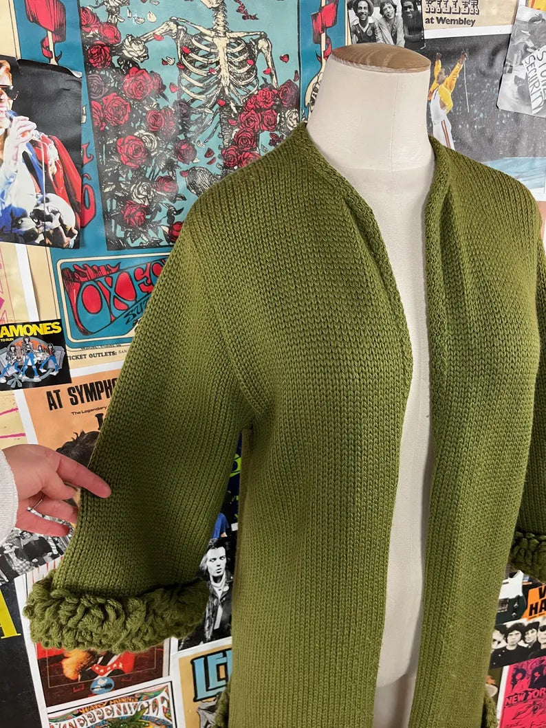 Vintage Women's 60s Green Knit Loop Stitch Mimi Martin Mills Wool Cardigan Sweater XS