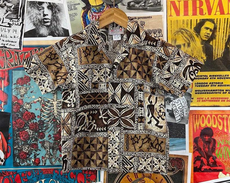 Vintage Boys Kids 90s Brown Hawaiian Turtles All Cotton Tropical Aloha TIki Button Up Shirt USA Size 8