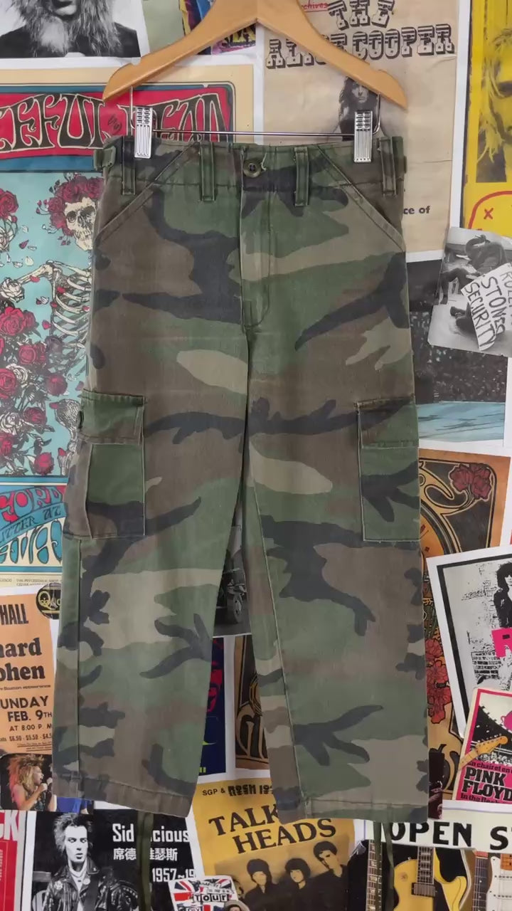 Vintage Kids 80s-90s Camouflage Print USA Military Cargo Pants Age